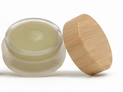 Tamanu oil spot treatment balm for blemishes